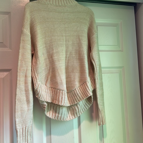 American Rag Sweater - Picture 3 of 3